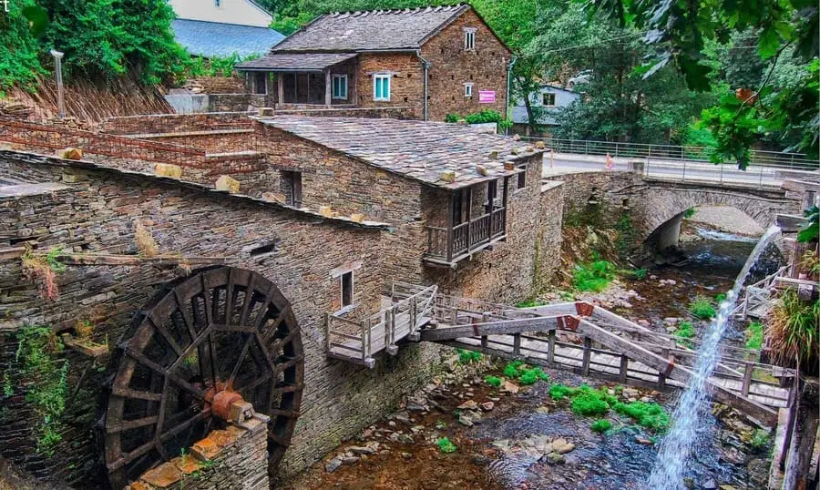 imagen del pueblo de Taramundi, en Asturias, España