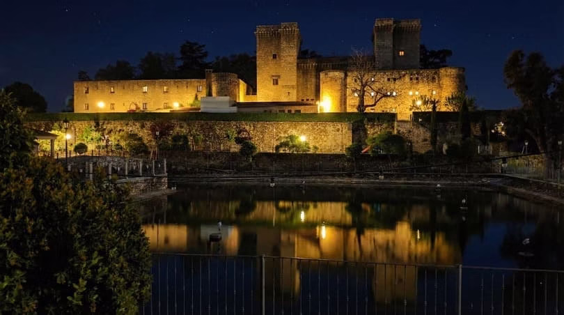 Castillo de los Condes de Oropesa en Jarandilla de la Vera, uno de los pueblos que visitar en la comarca de la Vera en Cáceres